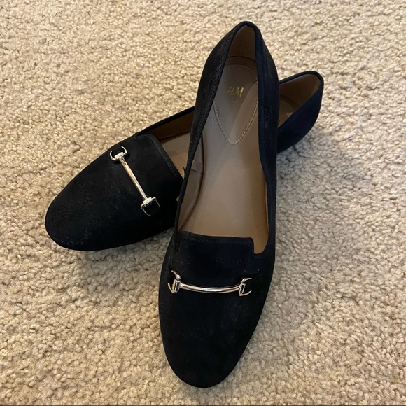 LIKE NEW Loafers